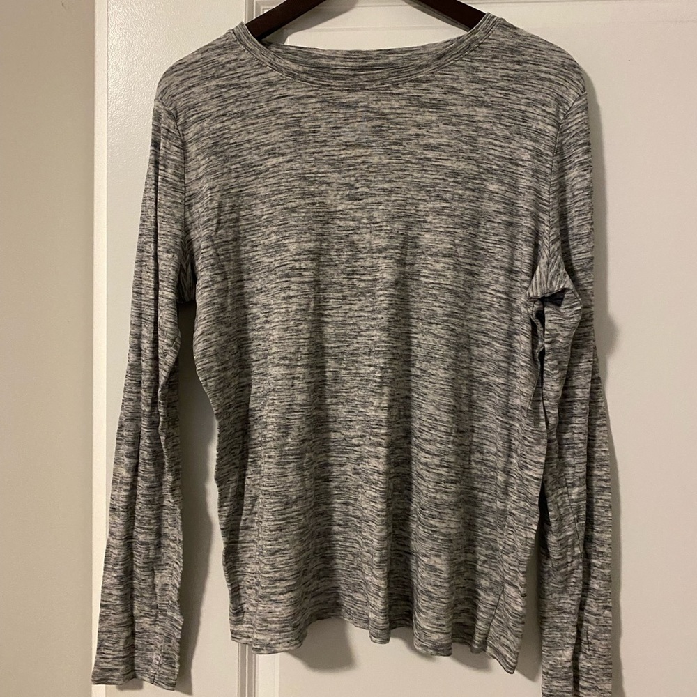 3 different Women tops for $15. YOU GET ALL 3 ($5 a shirt) - Picture 3 of 4